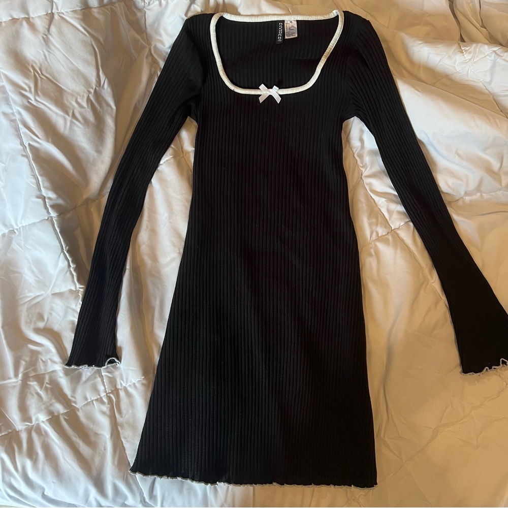 H&M black long sleeve dress (s)